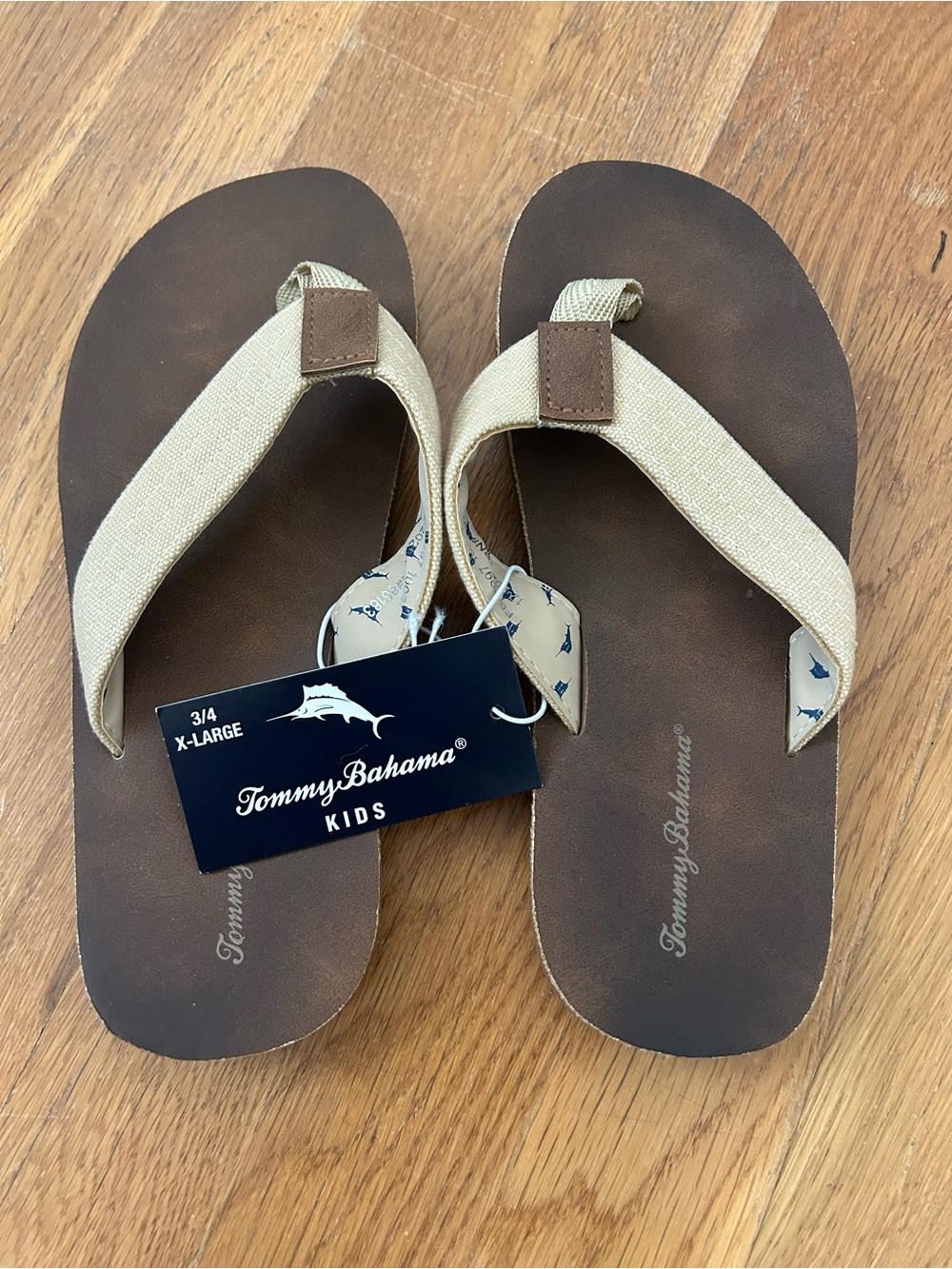 NWT Tommy Bahama Kids Brown & Beige Flip Flops